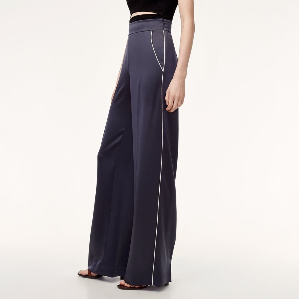 Aritzia Wilfred Clarisse Satin Wide Leg Trouser Pants Size 6